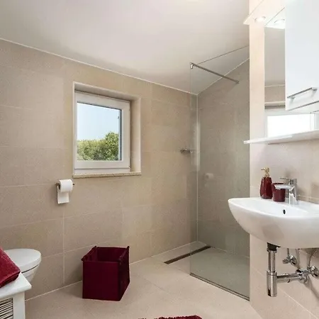Sunset Garden Comfortable Holiday Villa Poreč